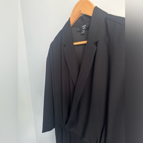 J. Crew 365 fabric faux wrap 3/5 sleeve black jumpsuit size 4 - Picture 6 of 8